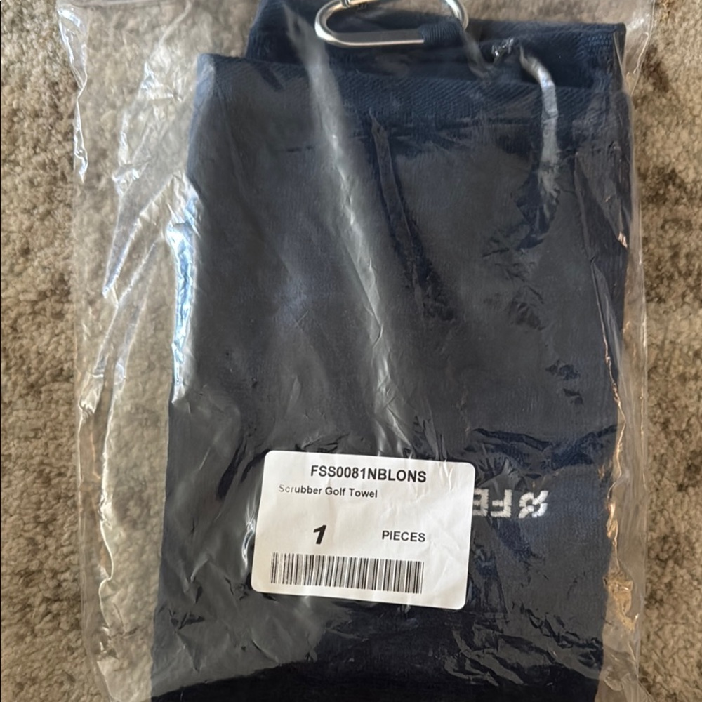 Navy Scrubber Golf Towel with Metal Ring